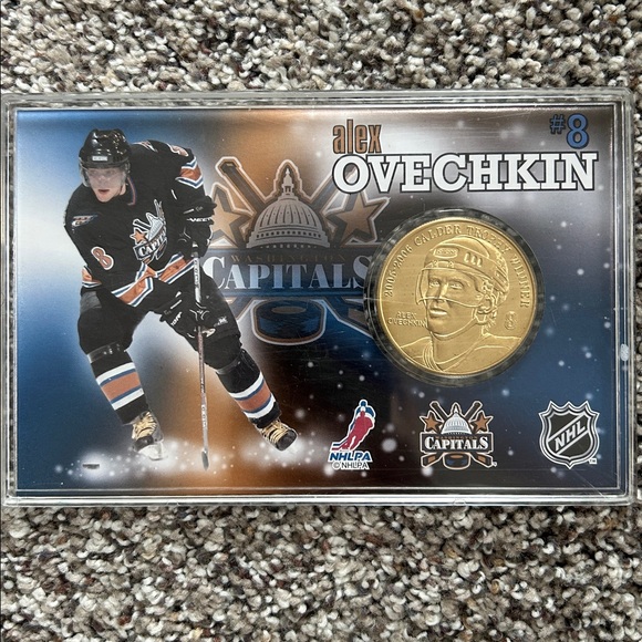 Set of 2: new Alex Ovechkin collectible silver coin & card - Picture 8 of 9